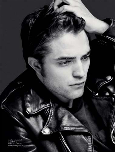 Here's some Robert eye candy taken for you Twilight fans from Another Magazine (www.anothermanonline.com)