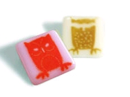 Happy Owl Glass badge