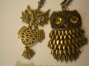 20061211_owlnecklaces1.jpg