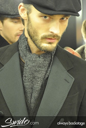 Dolce & Gabbana Mens Fall 2010 Backstage