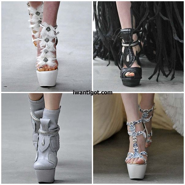 Alexander McQueen Shoes  Couture shoes, Crazy shoes, Alexander mcqueen  shoes