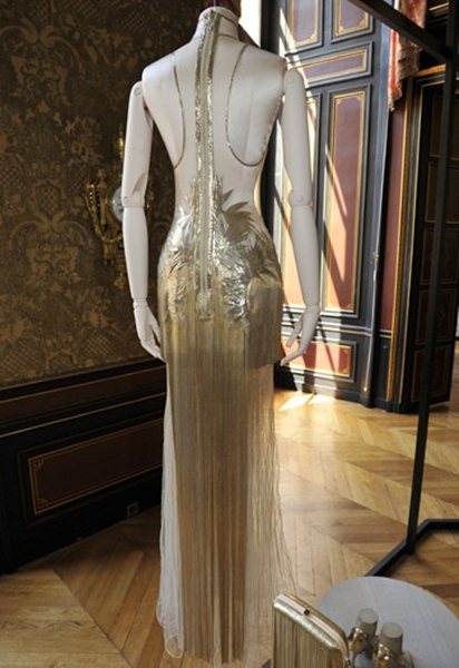 Givenchy Haute Couture Fall Winter 2011 - 2012